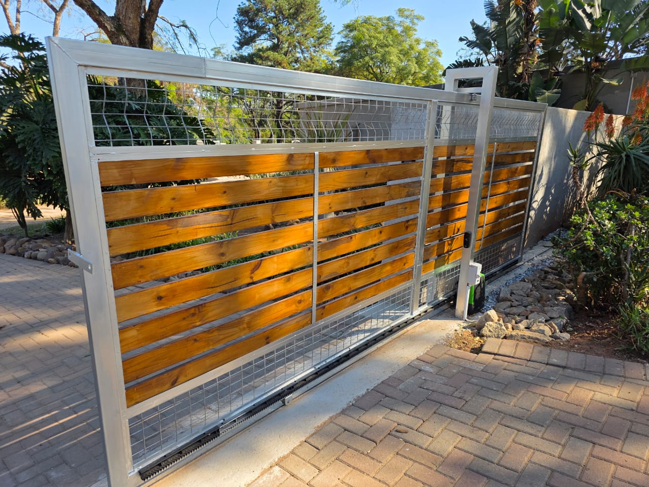 WhatsApp Image 2025-09-10 at 08.45.22_1860f94b